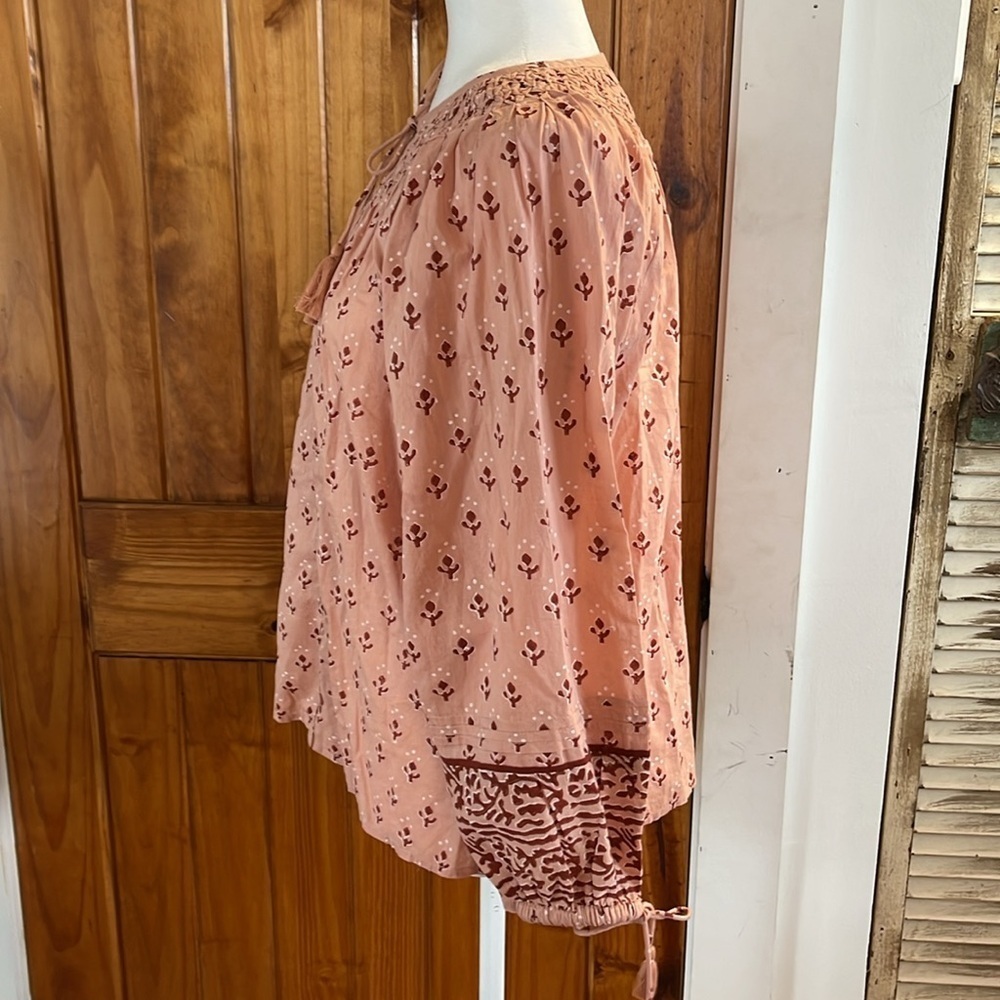 Cleobella Rue Blouse Pink Peach Petal Small 3/4 Sleeves Peasant Smocked Floral - Picture 2 of 9